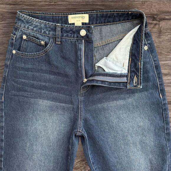 University Mom Blue Jeans Women’s Size 6 - Picture 3 of 5